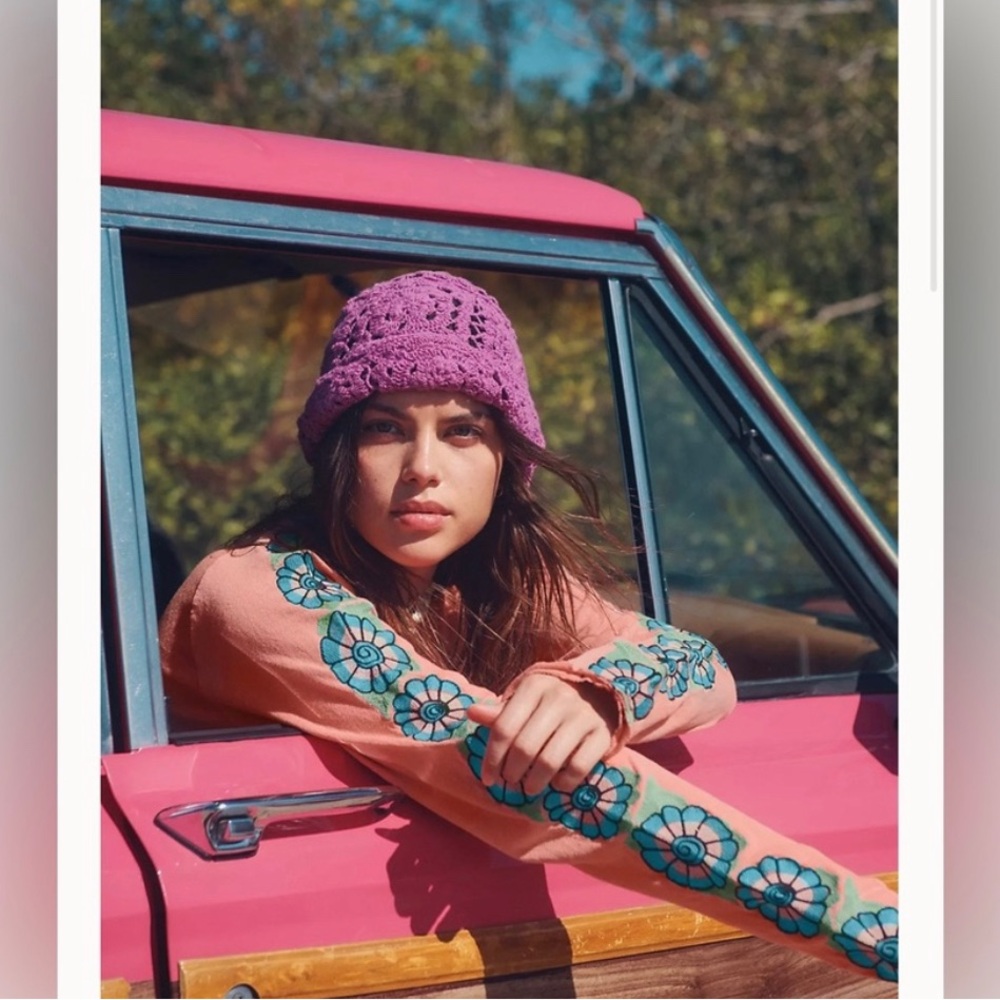 Free People / RAHI Woman’s Green Crochet Bucket Hat - Picture 12 of 12